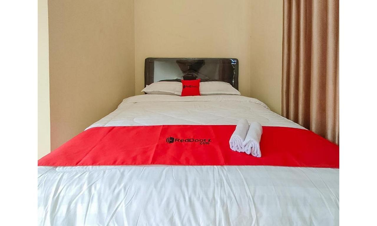 Hotel Reddoorz Near Bns Batu Tlekung Esterno foto
