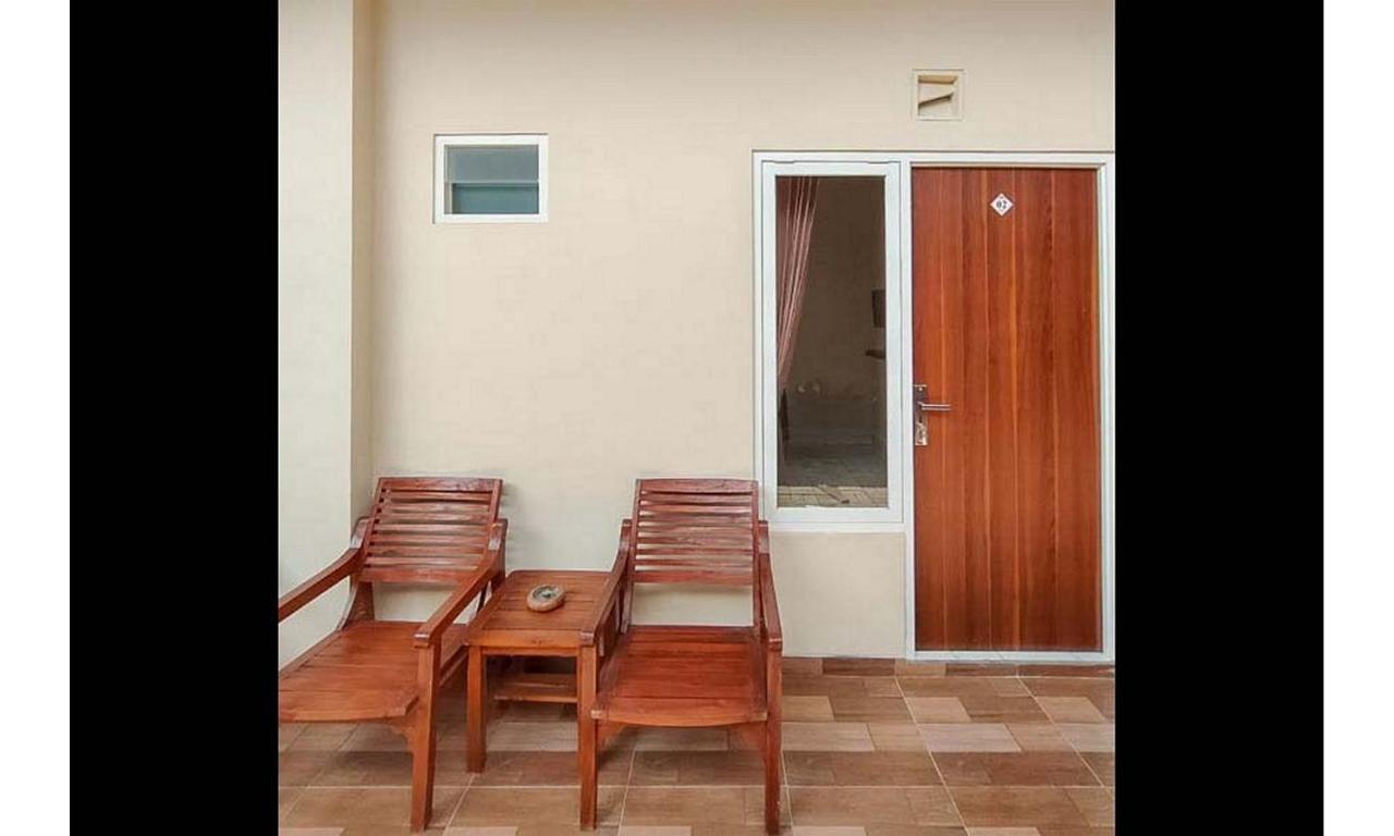 Hotel Reddoorz Near Bns Batu Tlekung Esterno foto